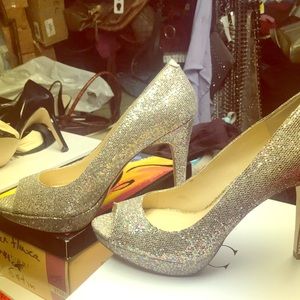 Plummet multi color shoe